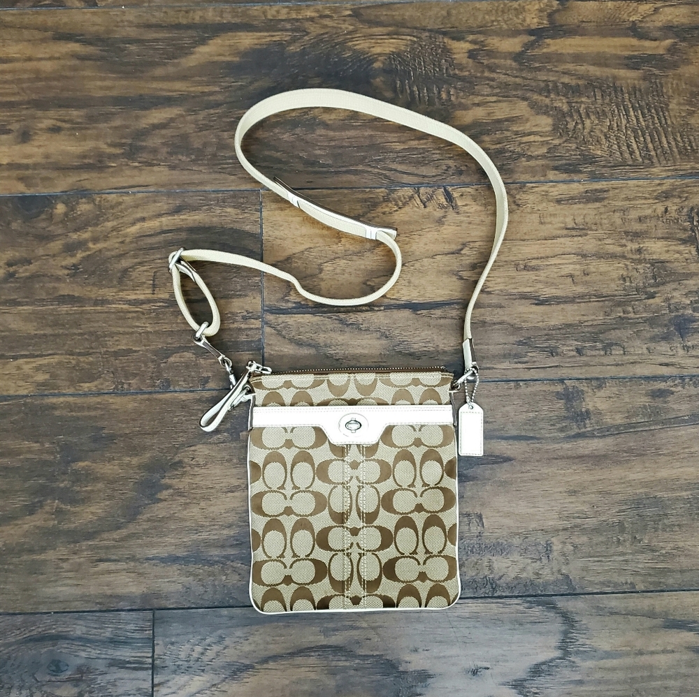 COACH Swingpack Crossbody